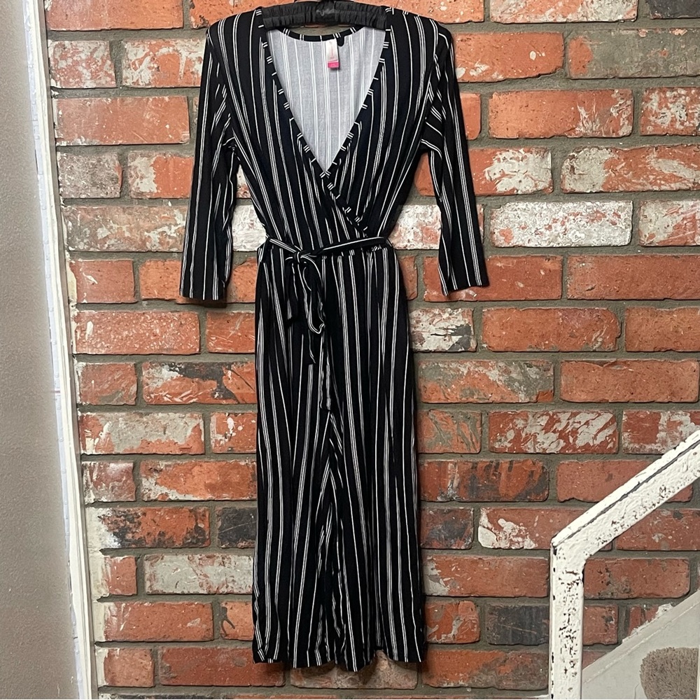 NO BOUNDARIES Jumpsuit Palazzo Pant BLK WHT Stripes Large